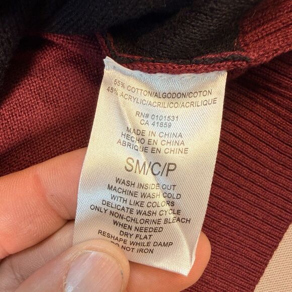 Darth Vader Disney Star Wars Santa Hat Christmas sweater Size Small - Picture 5 of 6